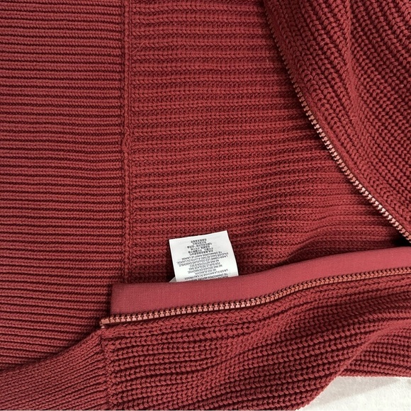 Varley "Matteson" sweater in chunky knit - Picture 8 of 11